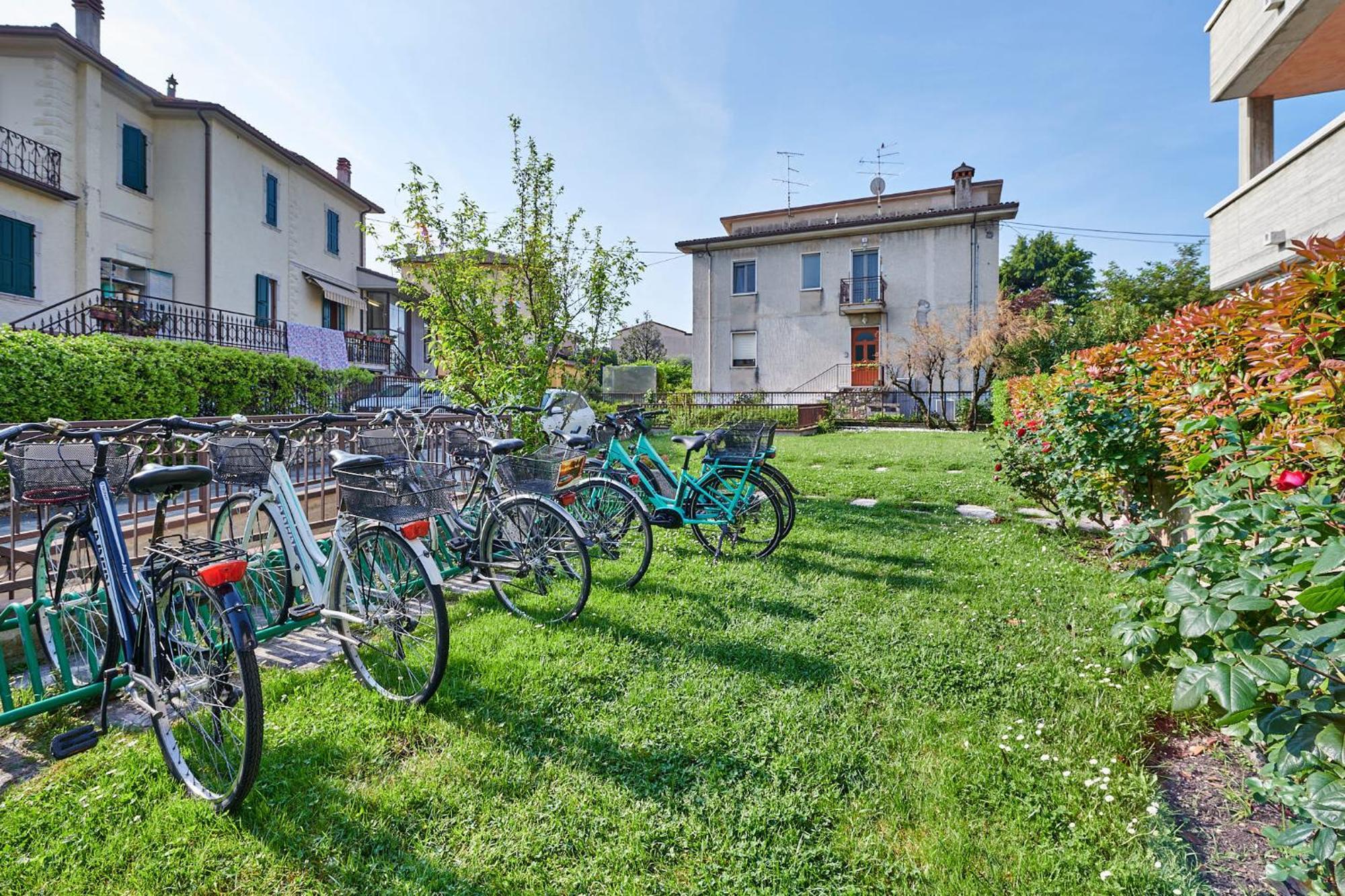 Apartments Rainer - Front Lake Bardolino Exterior photo